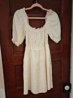 Cream Puff-Sleeve Dress - Classic Peasant Style